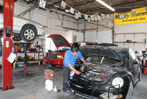 Las Cruces Auto Repair Shop, Mundo's Auto Repair in Las Cruces