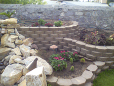Stone retaining wall in Las Cruces
