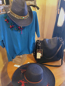 Hats and purses for sale in Mesilla, NM