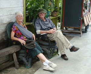 Wilma & Bob in PangKlang Bun