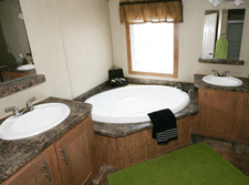 Garden tub in a Fiesta Manufactured Home in Las Cruces, NM